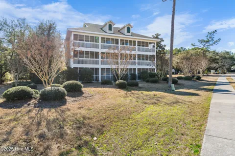 3350 Club Villas Drive #1302