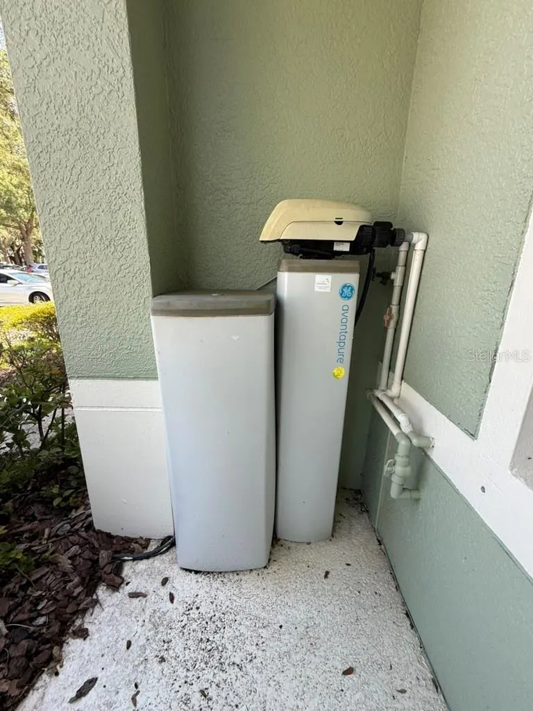 11537 DECLARATION DRIVE Tampa, FL 33635