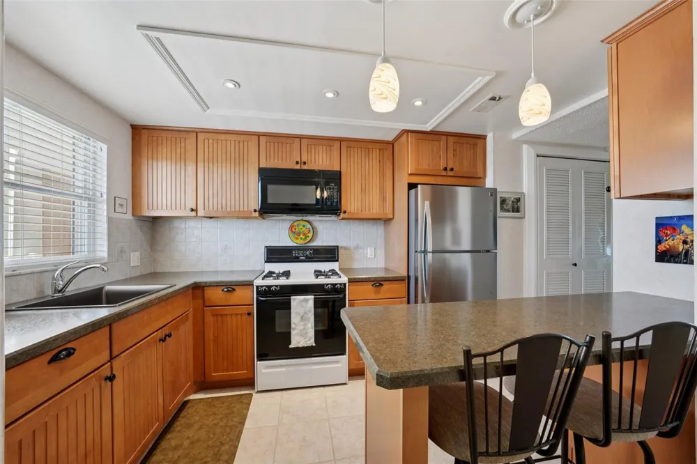 1847 SHORE DRIVE S #711 South Pasadena, FL 33707