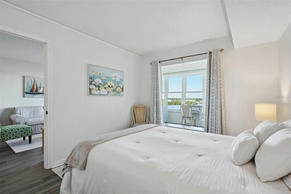 1847 SHORE DRIVE S #711 South Pasadena, FL 33707