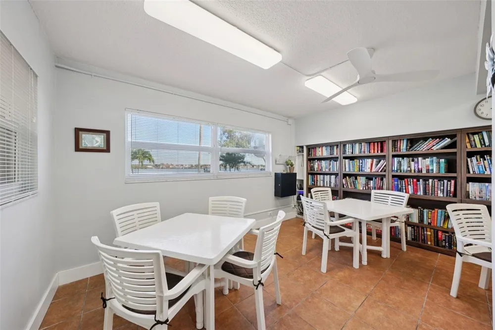 1847 SHORE DRIVE S #711 South Pasadena, FL 33707