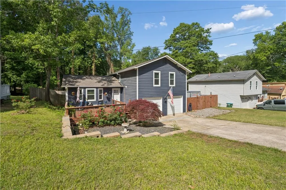 2083 Pond Road