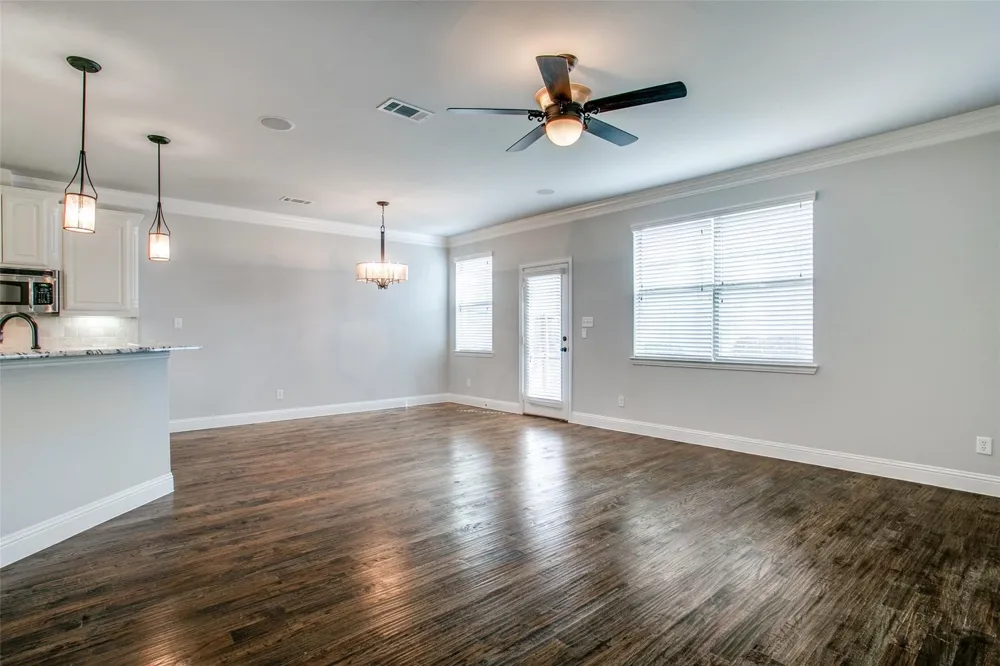 250 Churchill Loop Grapevine, TX 76051