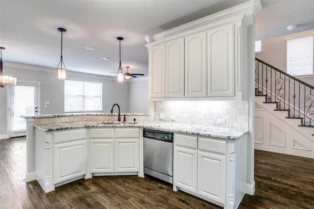 250 Churchill Loop Grapevine, TX 76051