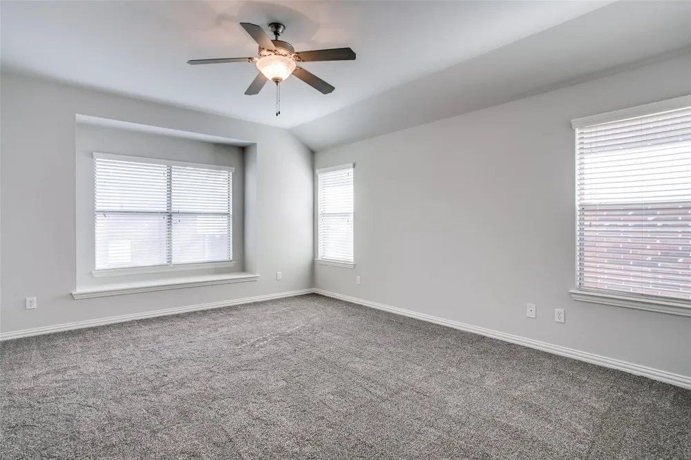 250 Churchill Loop Grapevine, TX 76051