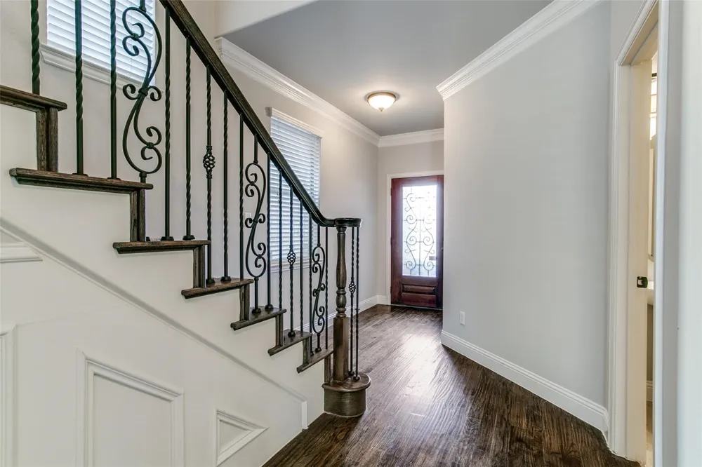 250 Churchill Loop Grapevine, TX 76051