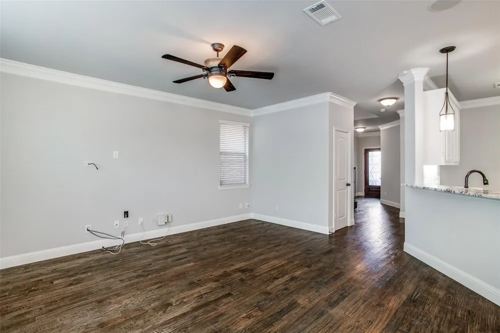 250 Churchill Loop Grapevine, TX 76051