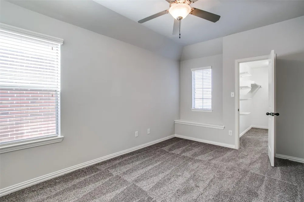 250 Churchill Loop Grapevine, TX 76051