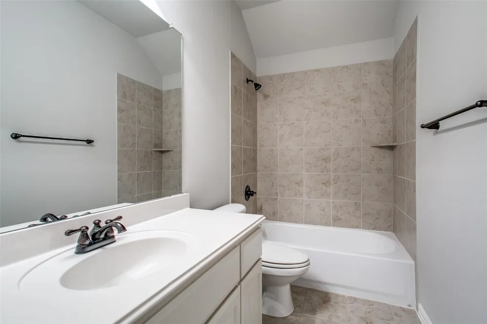 250 Churchill Loop Grapevine, TX 76051