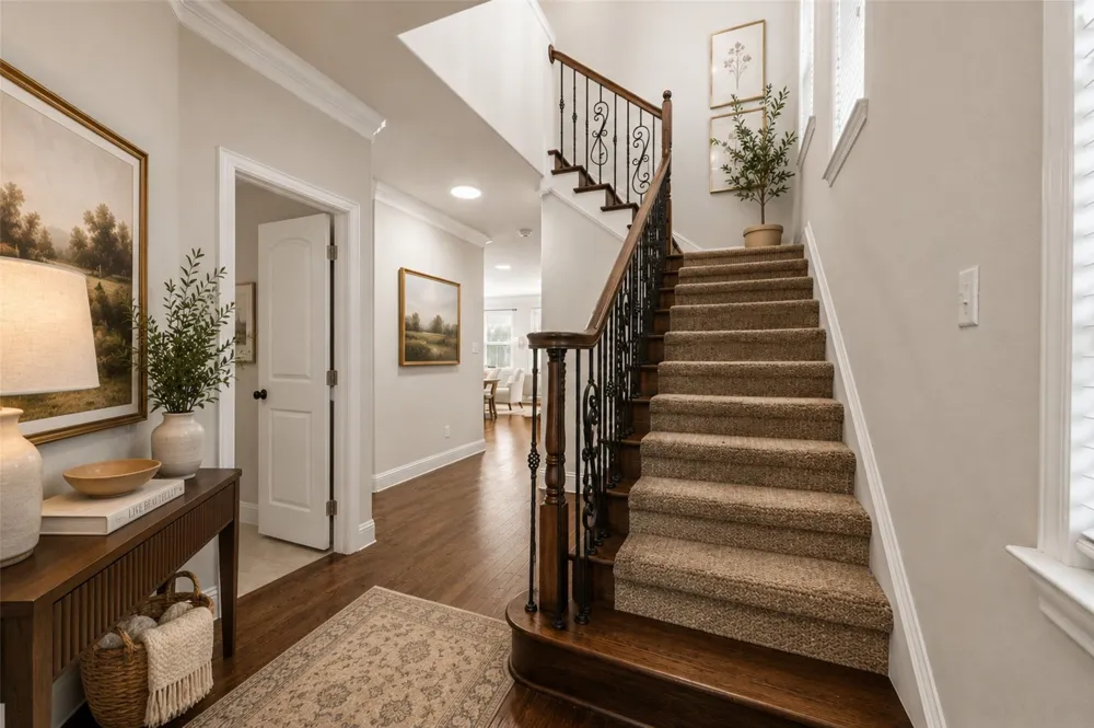 250 Churchill Loop Grapevine, TX 76051