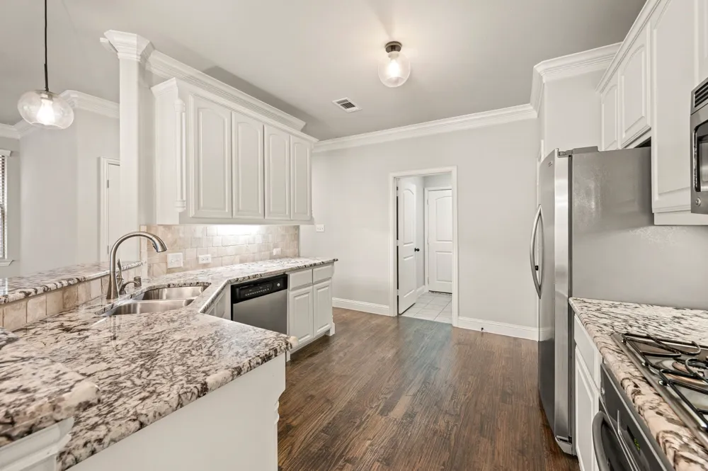 250 Churchill Loop Grapevine, TX 76051