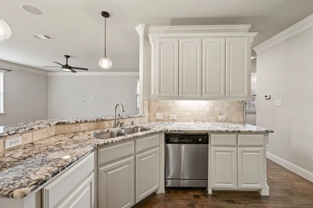 250 Churchill Loop Grapevine, TX 76051