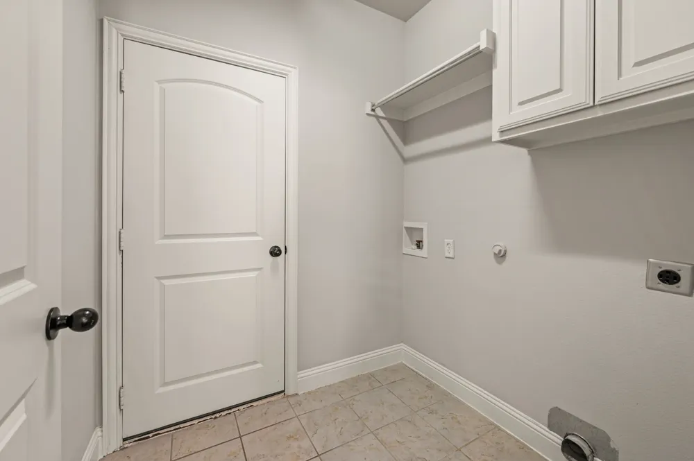250 Churchill Loop Grapevine, TX 76051