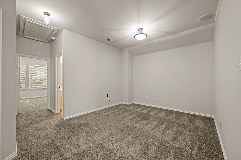 250 Churchill Loop Grapevine, TX 76051