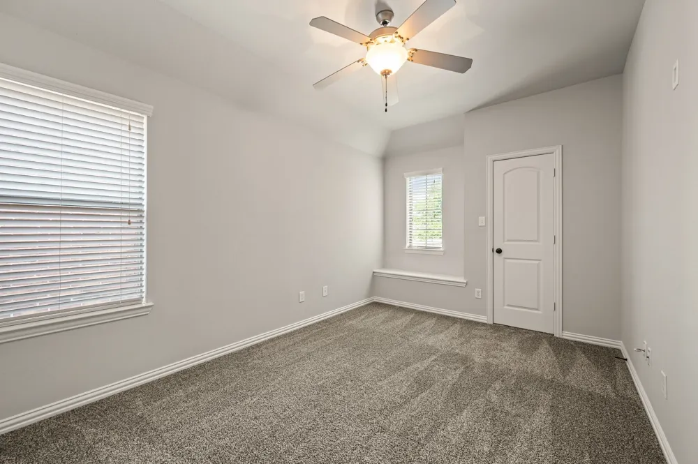 250 Churchill Loop Grapevine, TX 76051