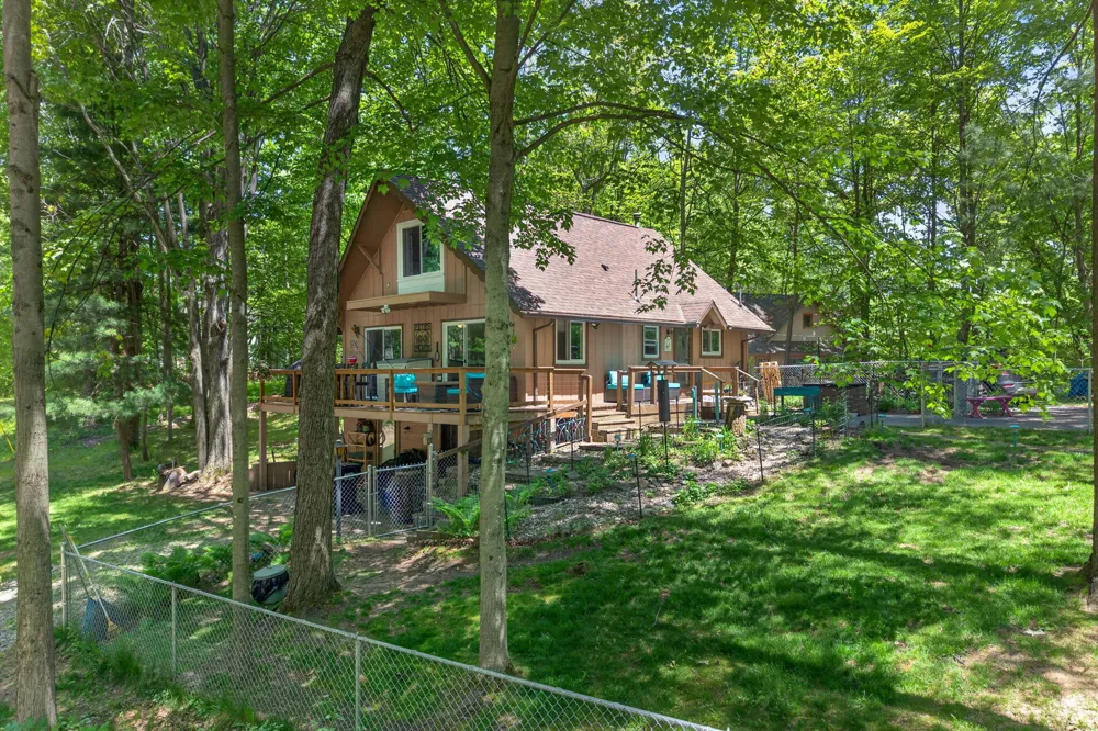 8104 Tanglewood Trail #191 Canadian Lakes, MI 49346