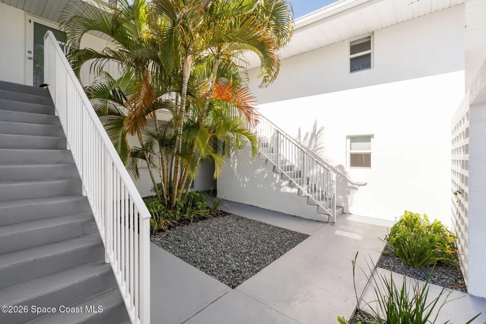 210 6th Avenue #1 Indialantic, FL 32903