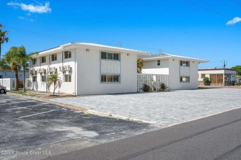 210 6th Avenue #7 Indialantic, FL 32903