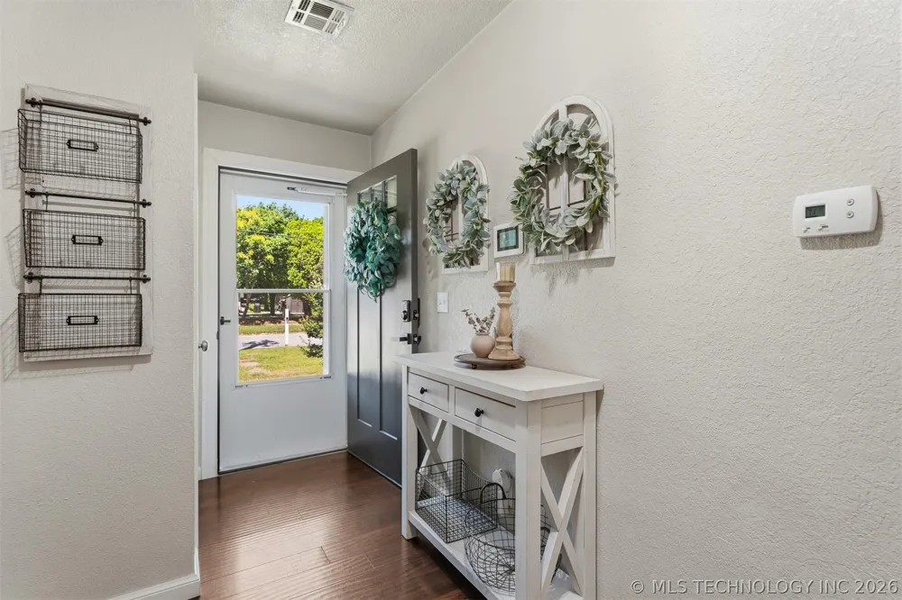 1126 W 12th Sulphur, OK 73086