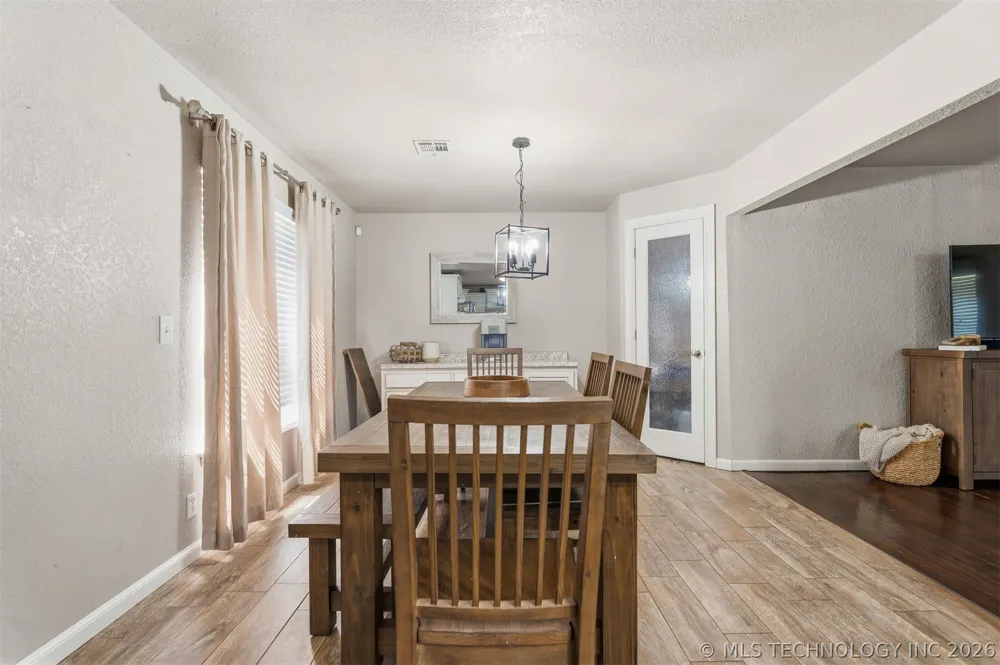 1126 W 12th Sulphur, OK 73086