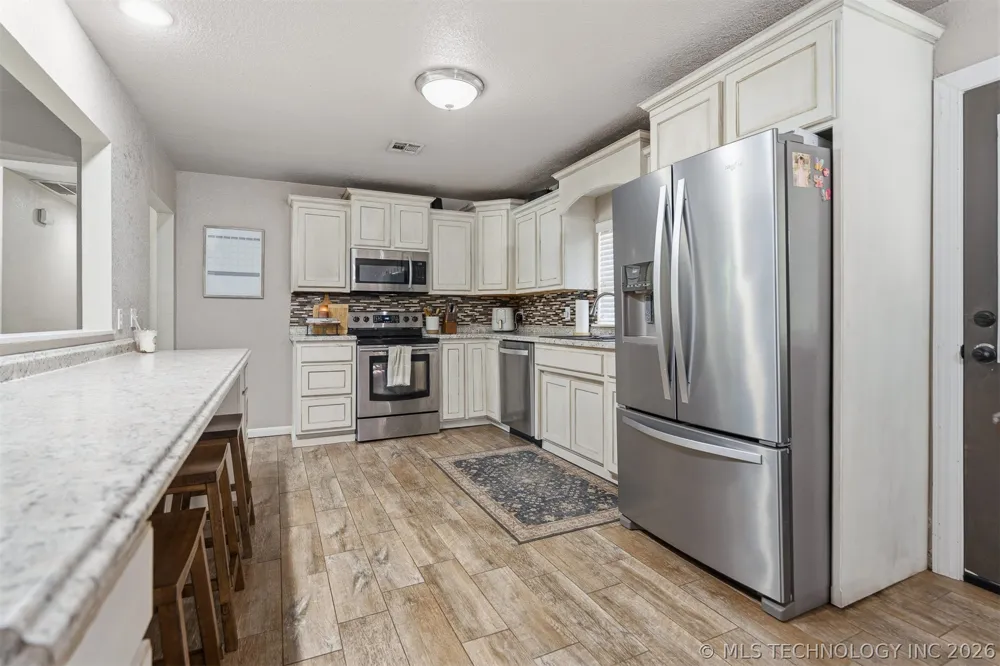 1126 W 12th Sulphur, OK 73086