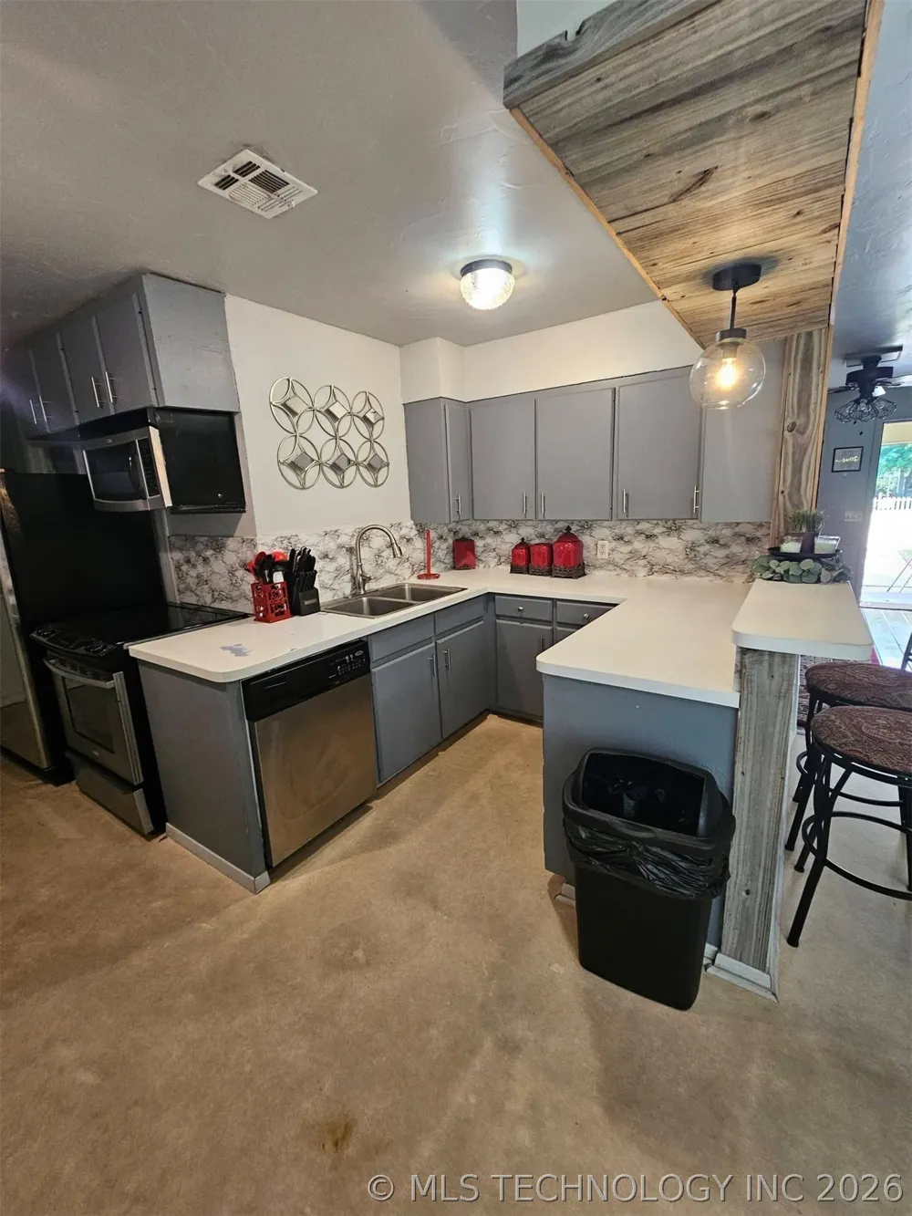 209 NE 9th Antlers, OK 74523