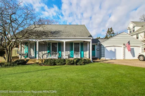 303 Bell Place