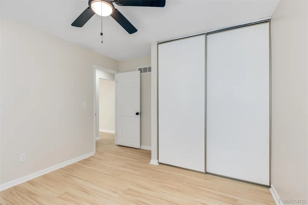 40526 Newport Drive Plymouth Charter Township, MI 48170