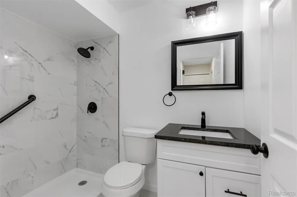 40526 Newport Drive Plymouth Charter Township, MI 48170