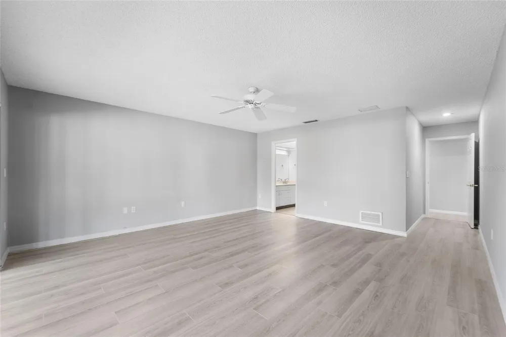 3766 BALLANTRAE DRIVE #22D Sarasota, FL 34238