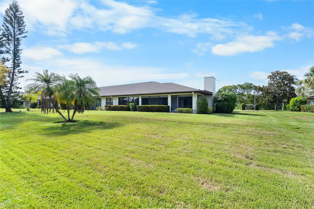 3766 BALLANTRAE DRIVE #22D Sarasota, FL 34238