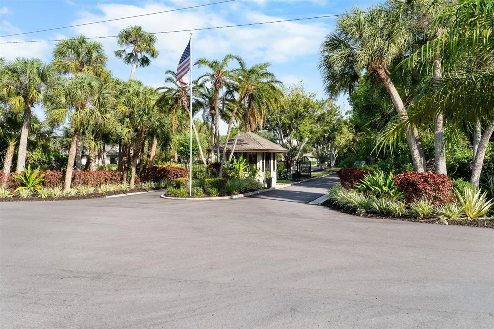 3766 BALLANTRAE DRIVE #22D Sarasota, FL 34238