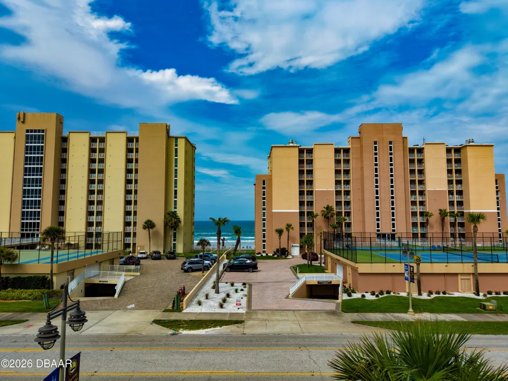 3826 S Atlantic Avenue Daytona Beach Shores, FL 32118