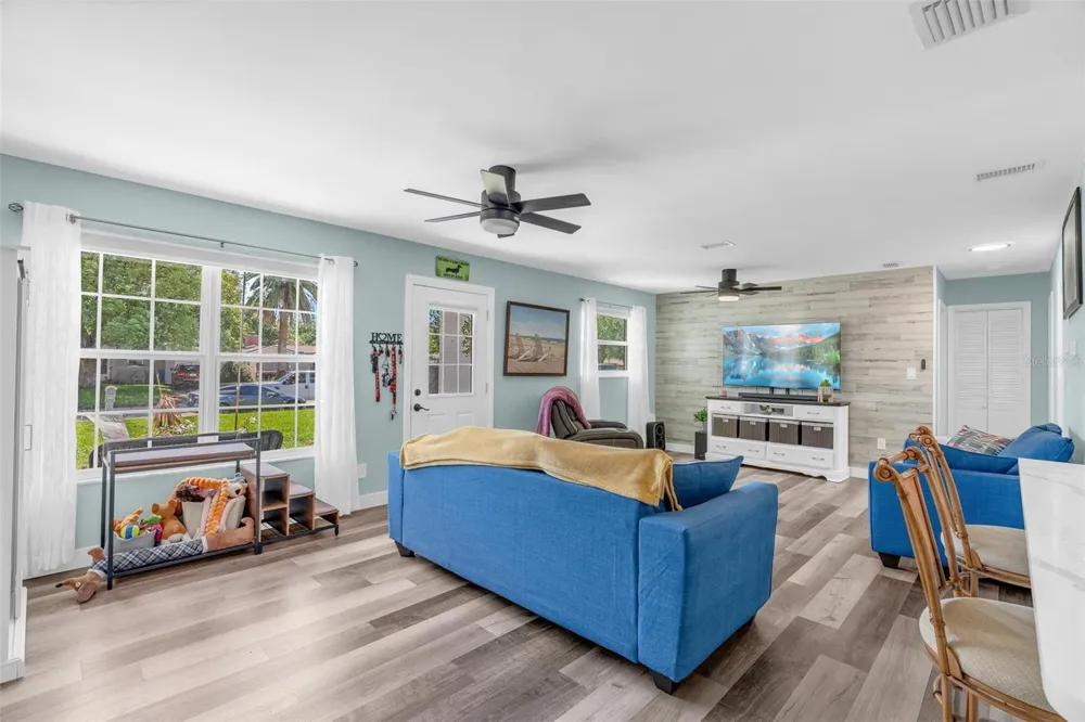 2824 OAK LEA DRIVE South Daytona, FL 32119