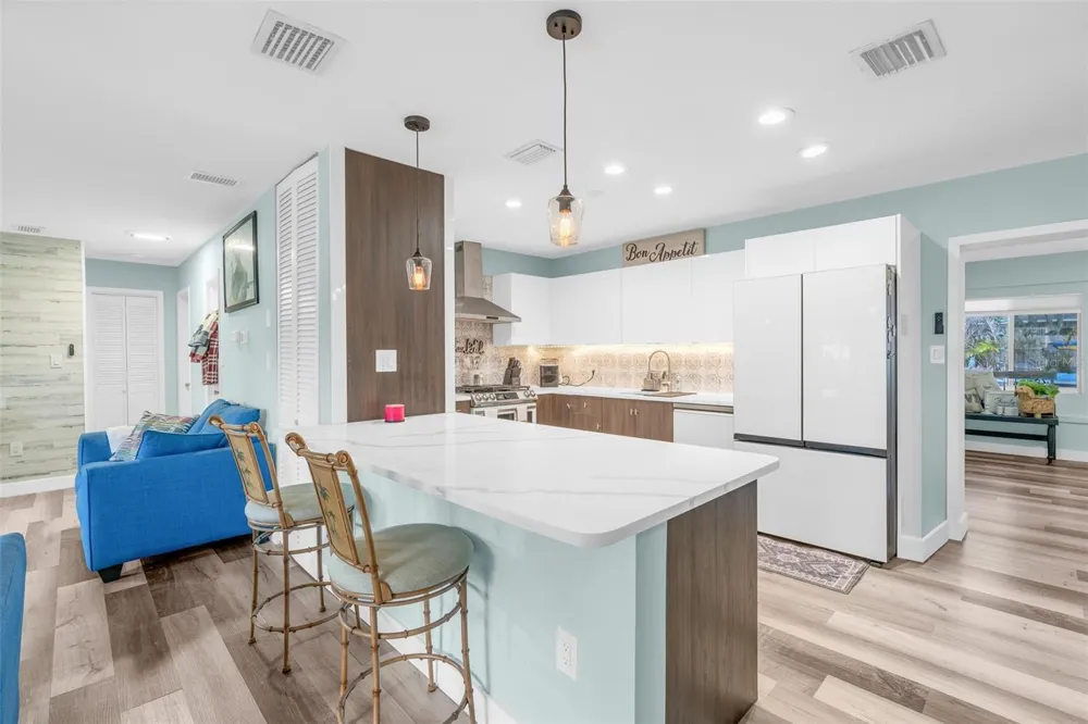 2824 OAK LEA DRIVE South Daytona, FL 32119