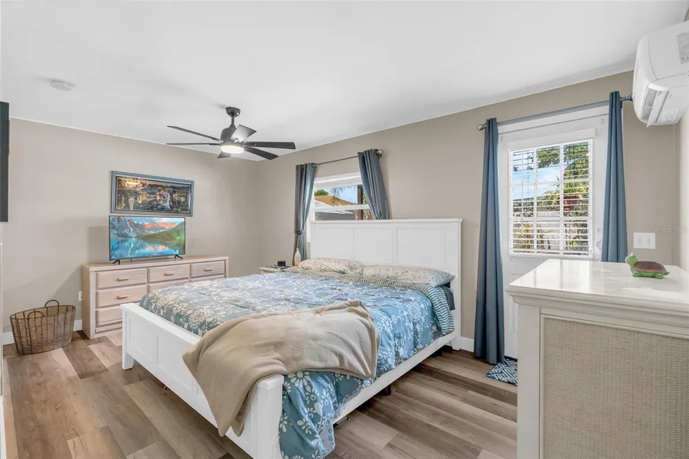 2824 OAK LEA DRIVE South Daytona, FL 32119