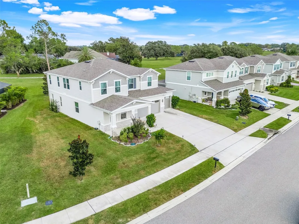 10169 SPRING LAKE DRIVE Clermont, FL 34711