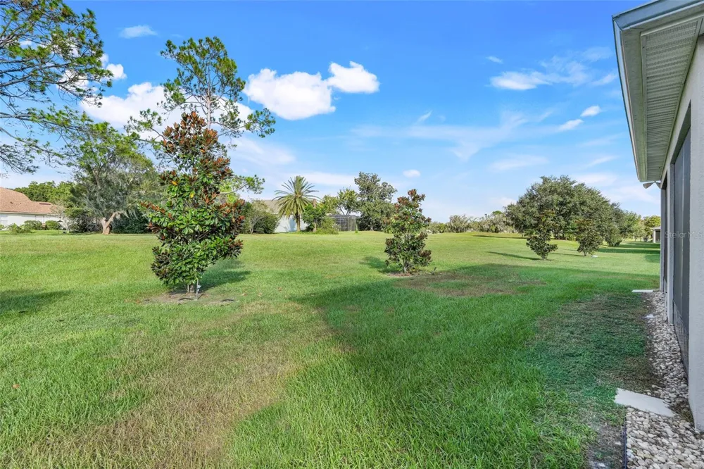 10169 SPRING LAKE DRIVE Clermont, FL 34711