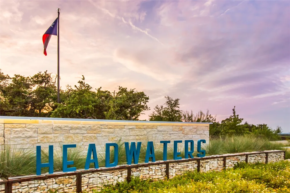1062 Iron Willow Loop Dripping Springs, TX 78620