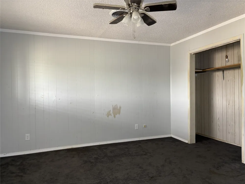 214 E Fourth Henrietta, TX 76365