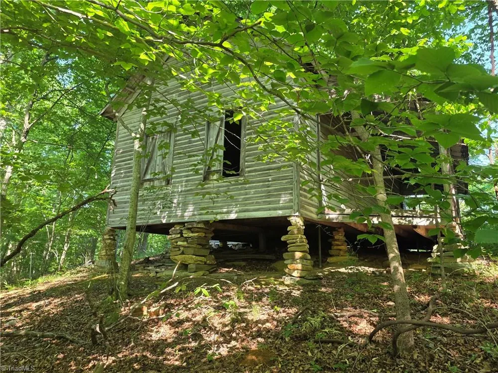 1055 Ed Booth Road Westfield, NC 27053