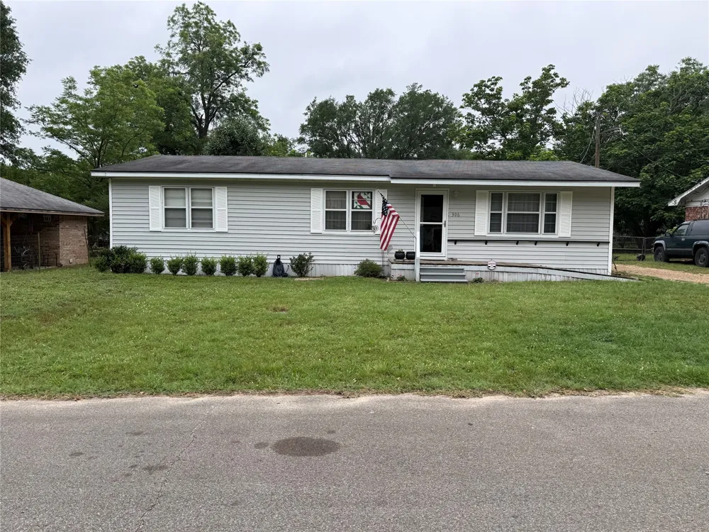 306 Floyd Street Winnsboro, TX 75494