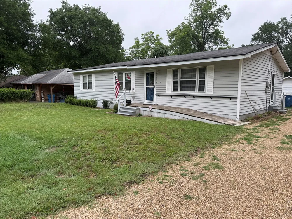 306 Floyd Street Winnsboro, TX 75494
