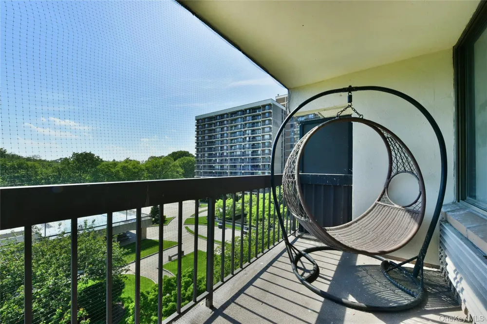 152-18 Union Turnpike #5O Flushing, NY 11367