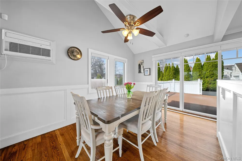 261 6th Street Bethpage, NY 11714