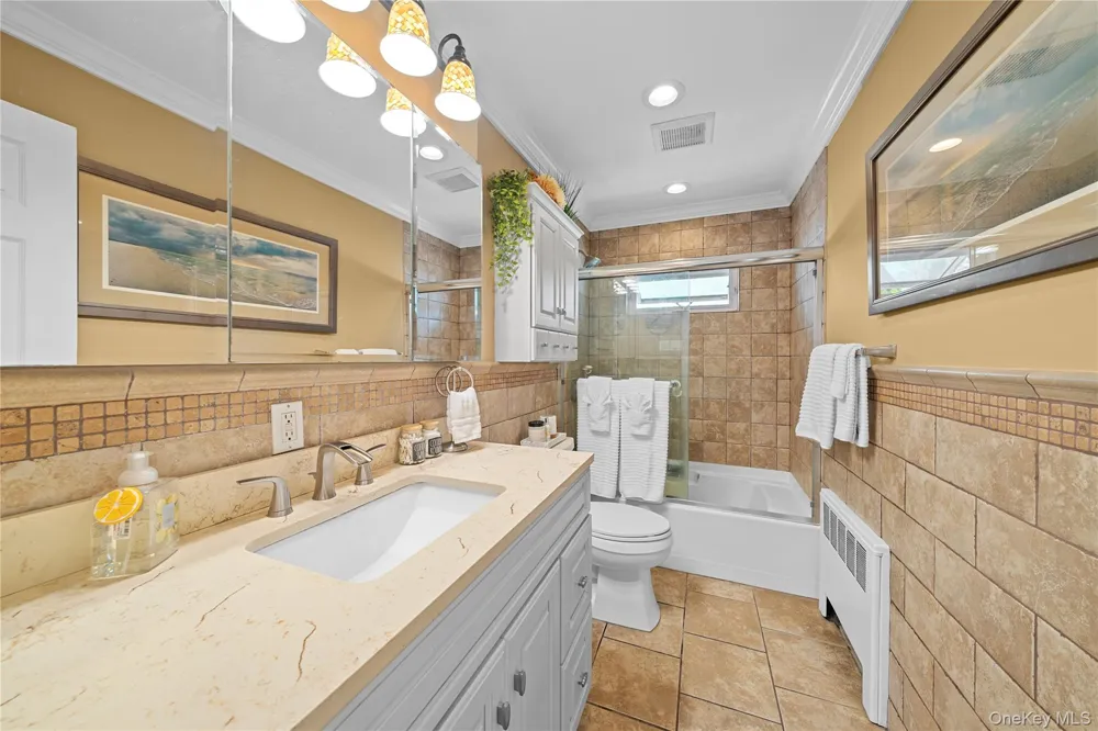 261 6th Street Bethpage, NY 11714