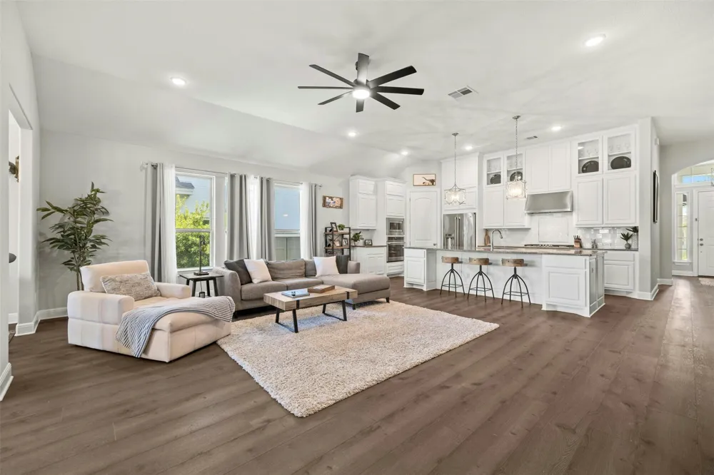 1820 Ficuzza Way Leander, TX 78641