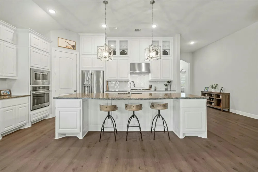 1820 Ficuzza Way Leander, TX 78641