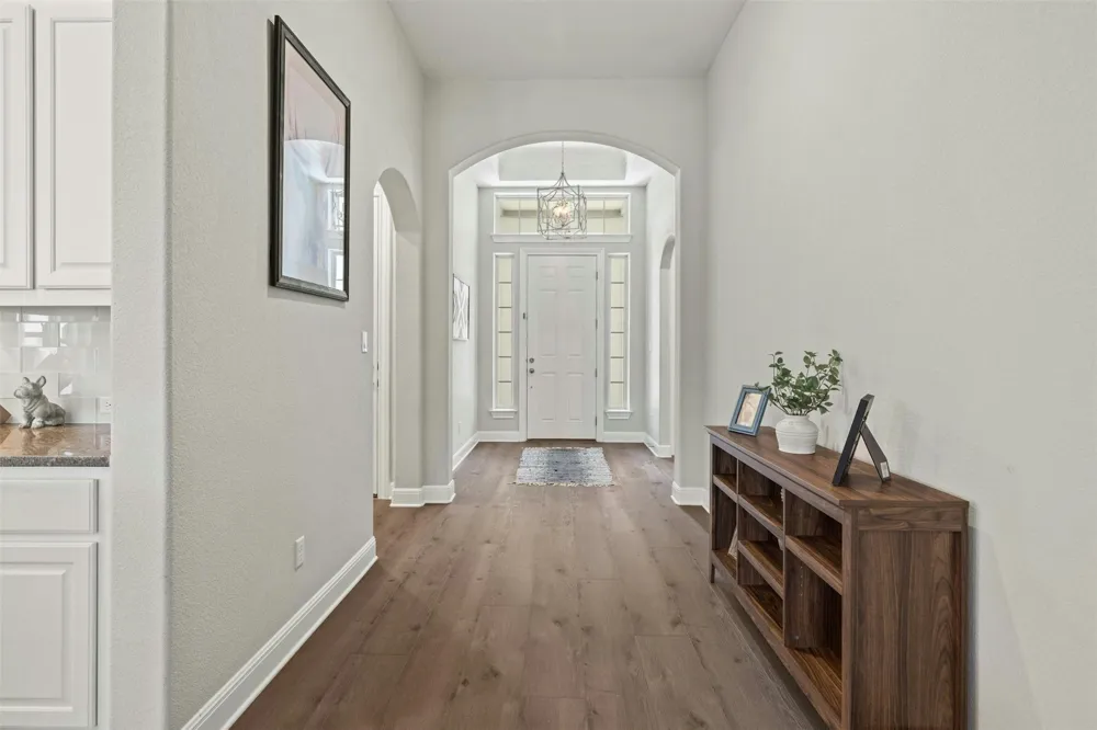 1820 Ficuzza Way Leander, TX 78641