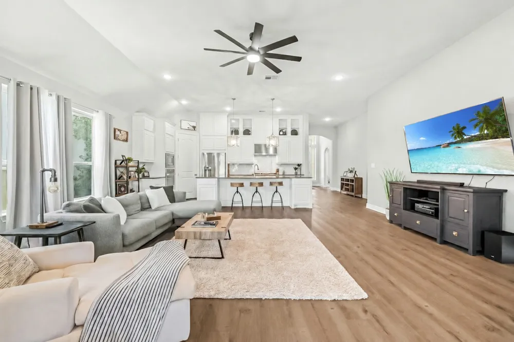 1820 Ficuzza Way Leander, TX 78641